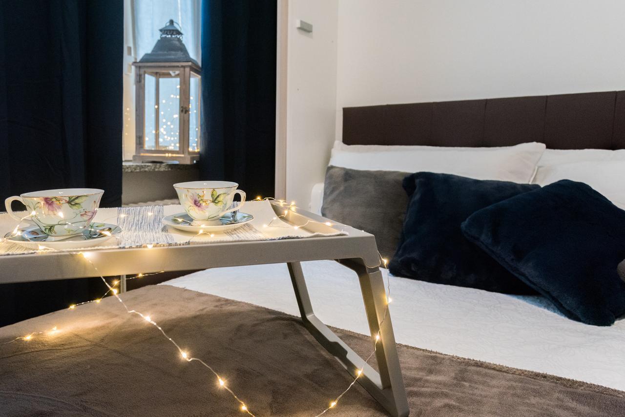 Love & Smile Apartment By Rent All Como Exterior foto